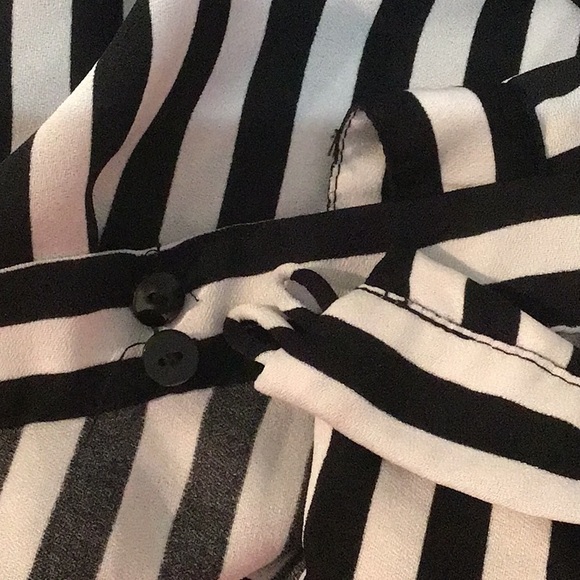 Worthington striped wrap blouse size medium - Picture 11 of 11